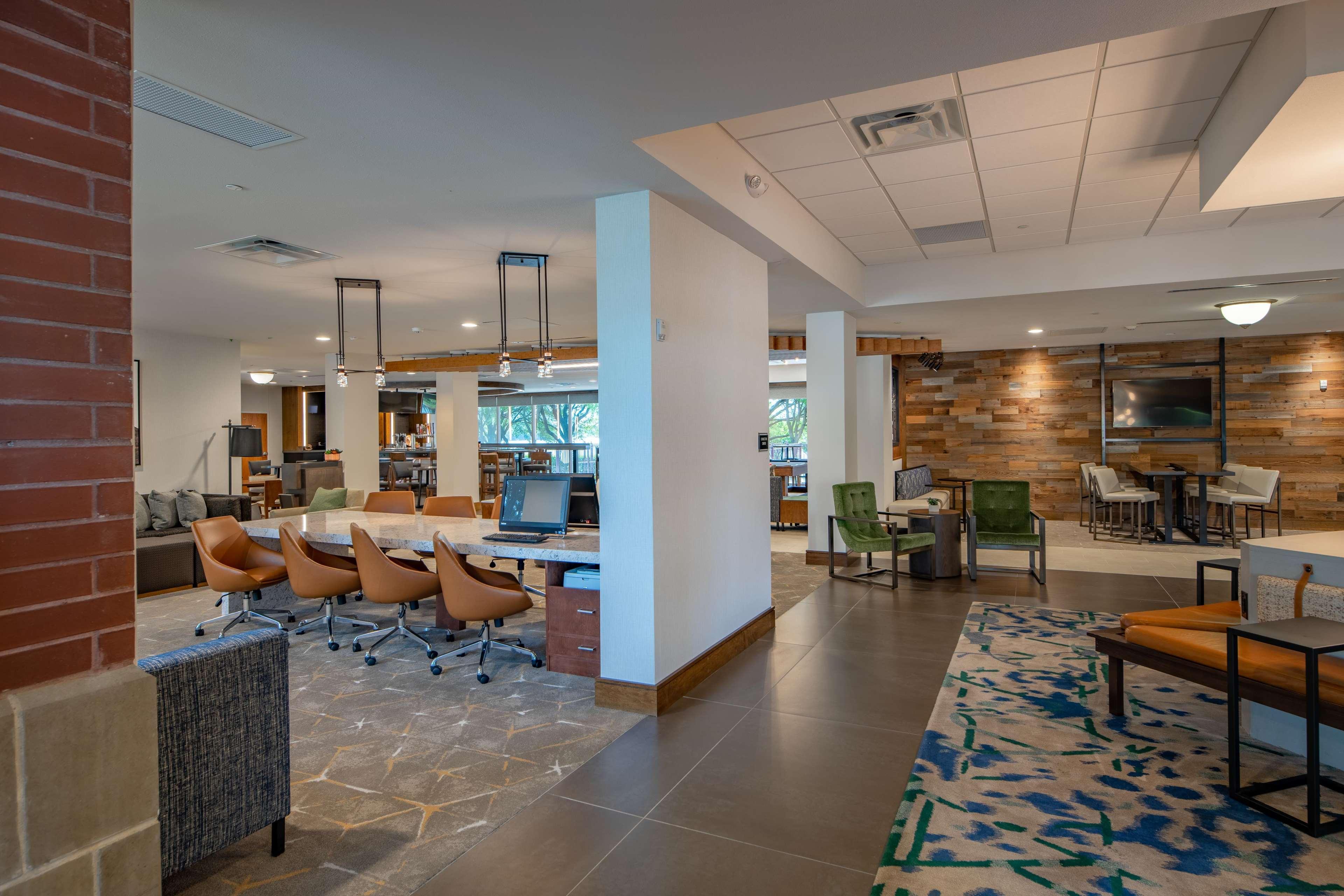 Doubletree By Hilton Dallas-Farmers Branch Exteriér fotografie